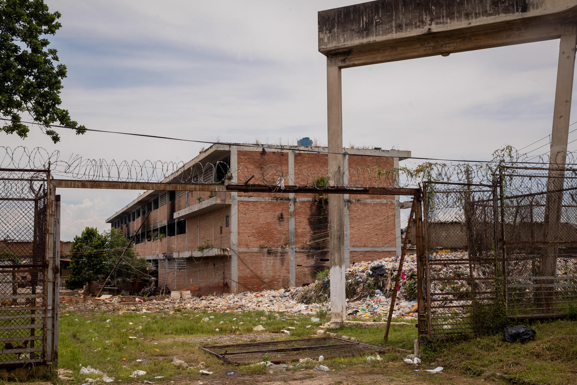 Expertos analizan el desafío del incremento de la población carcelaria en Latinoamérica