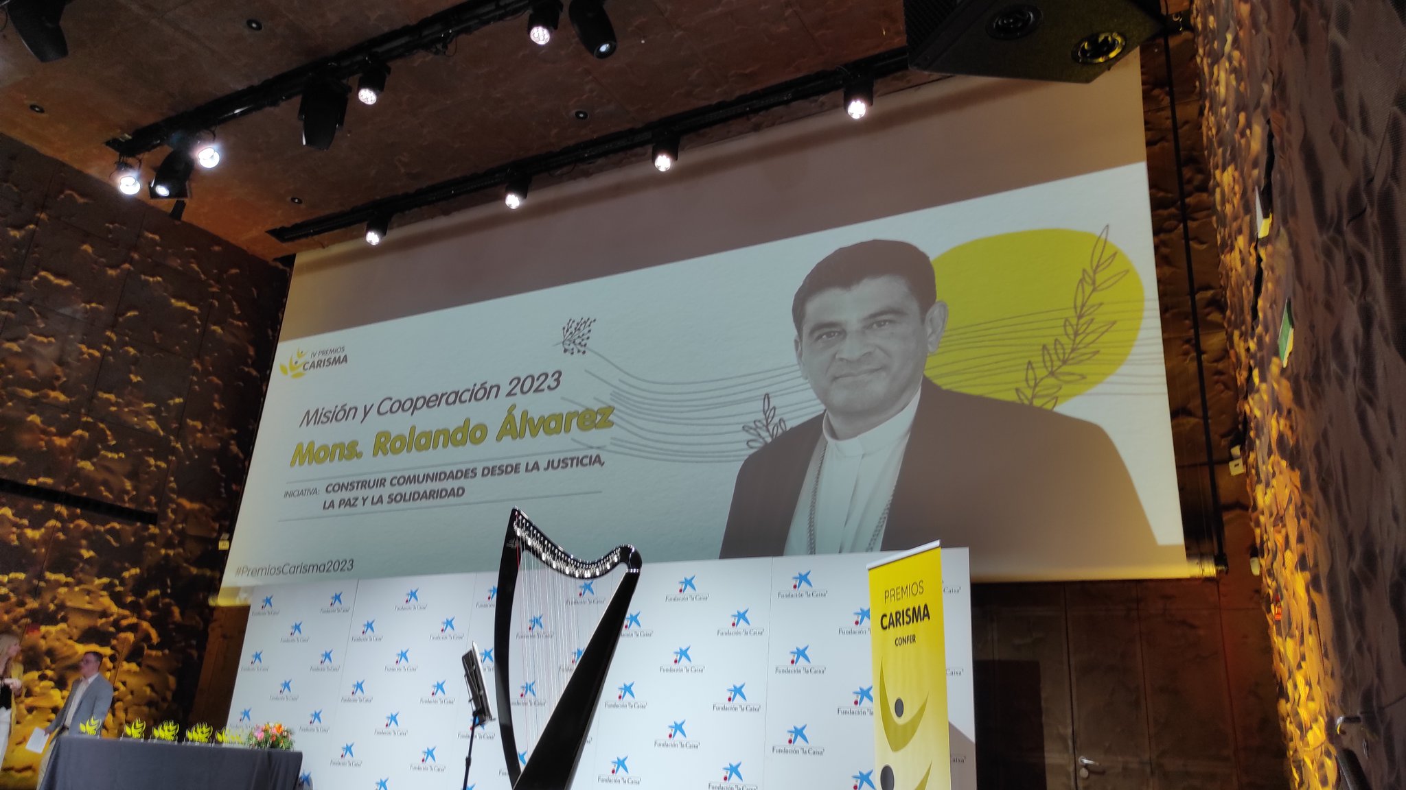 Monseñor Rolando Álvarez es galardonado con el premio Carisma de la Conferencia Española de Religiosos