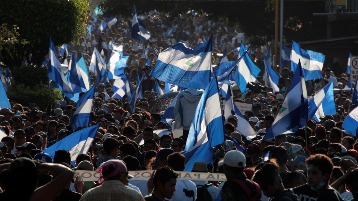 Opositores retan a la dictadura al convocar a una marcha para el 25 de febrero