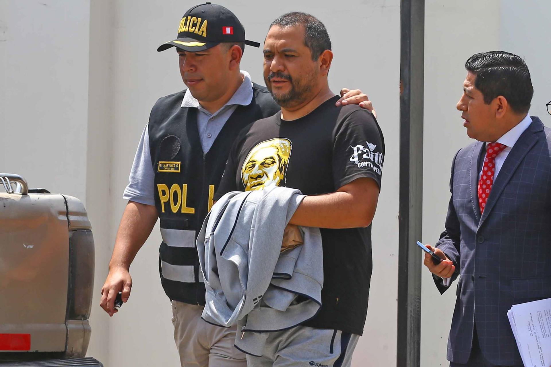 Asesor de la fiscal general de Perú detenido por corrupción promete colaborar con Justicia