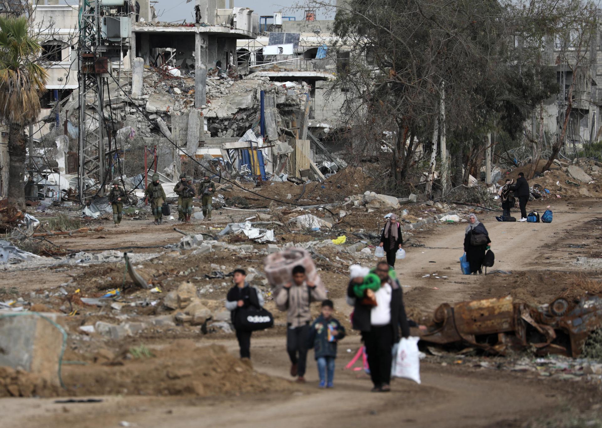 Quinto día de tregua de Israel y Hamás en Gaza mientras siguen soltando rehenes por presos