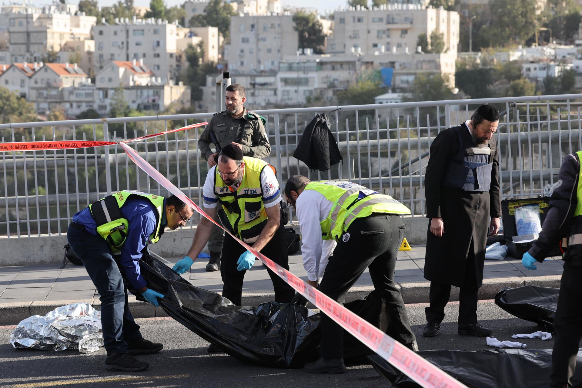 Tres muertos y seis heridos en un ataque palestino con disparos en Jerusalén