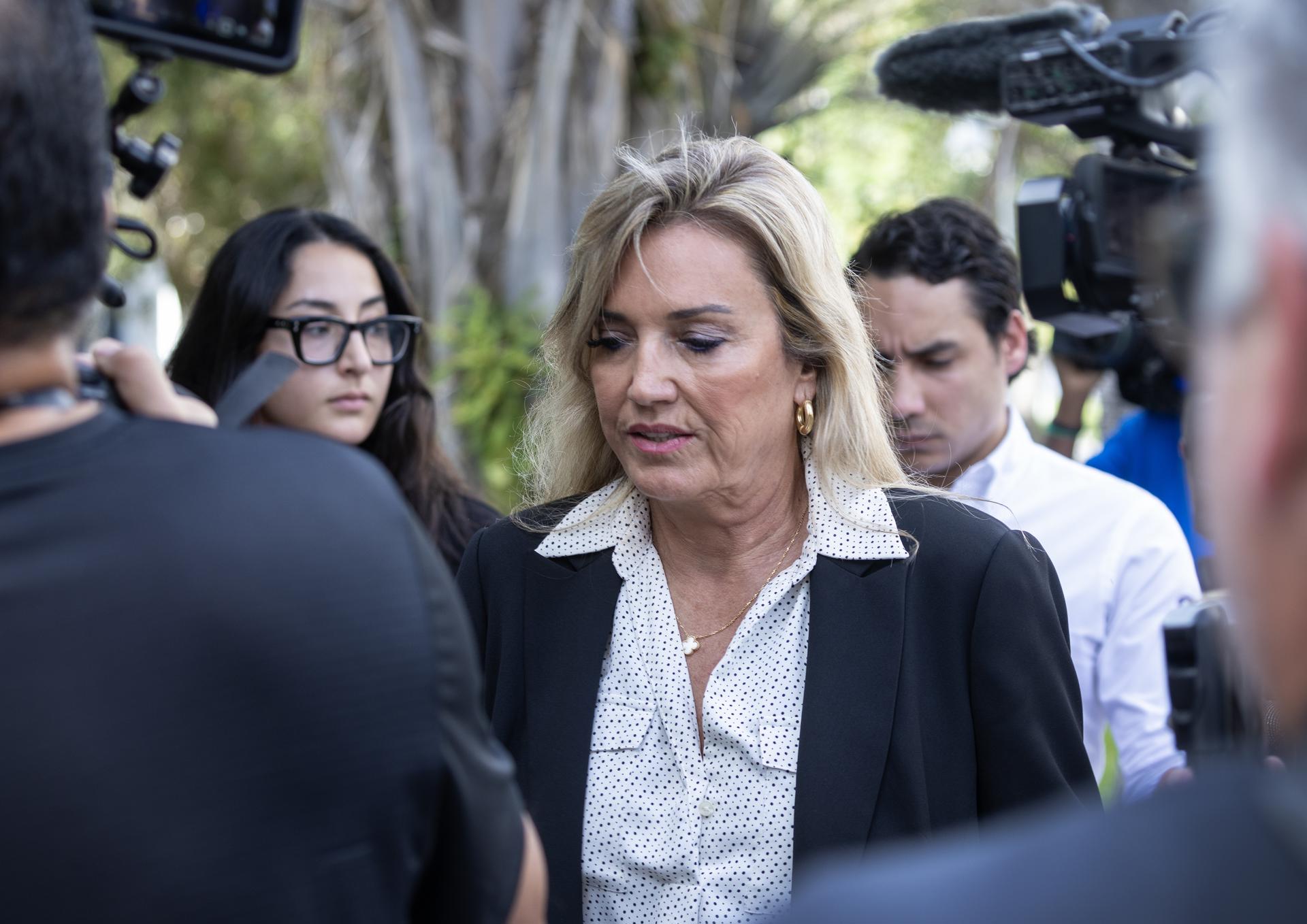Arrestan al exembajador de EE.UU. Víctor Rocha acusado de espiar para Cuba