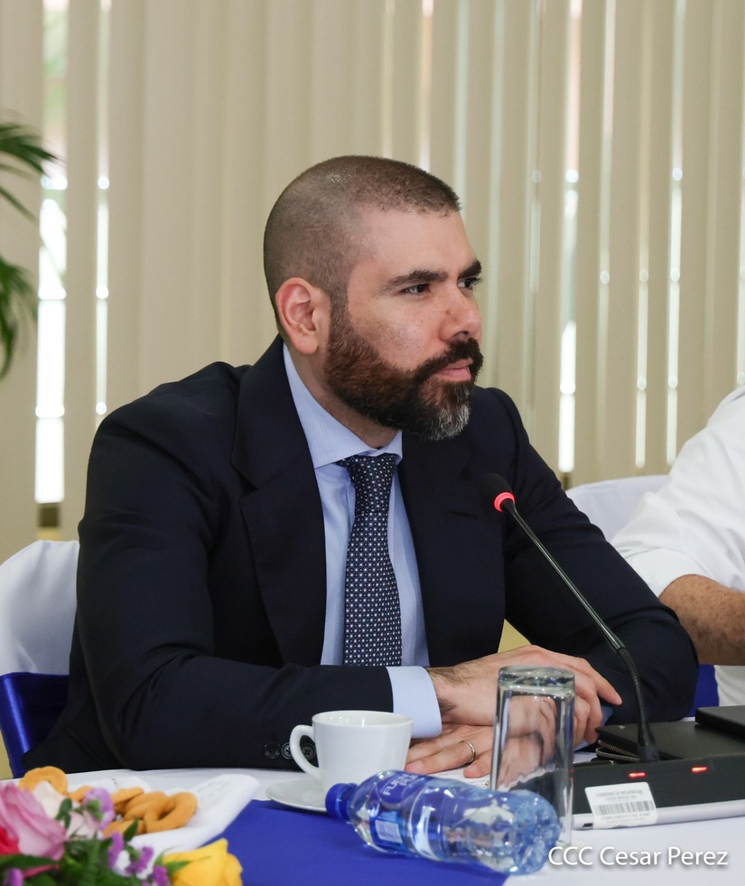 Ni Rosario Murillo ni Laureano Ortega «podrán mantener cohesionado» al Frente Sandinista, dice analista