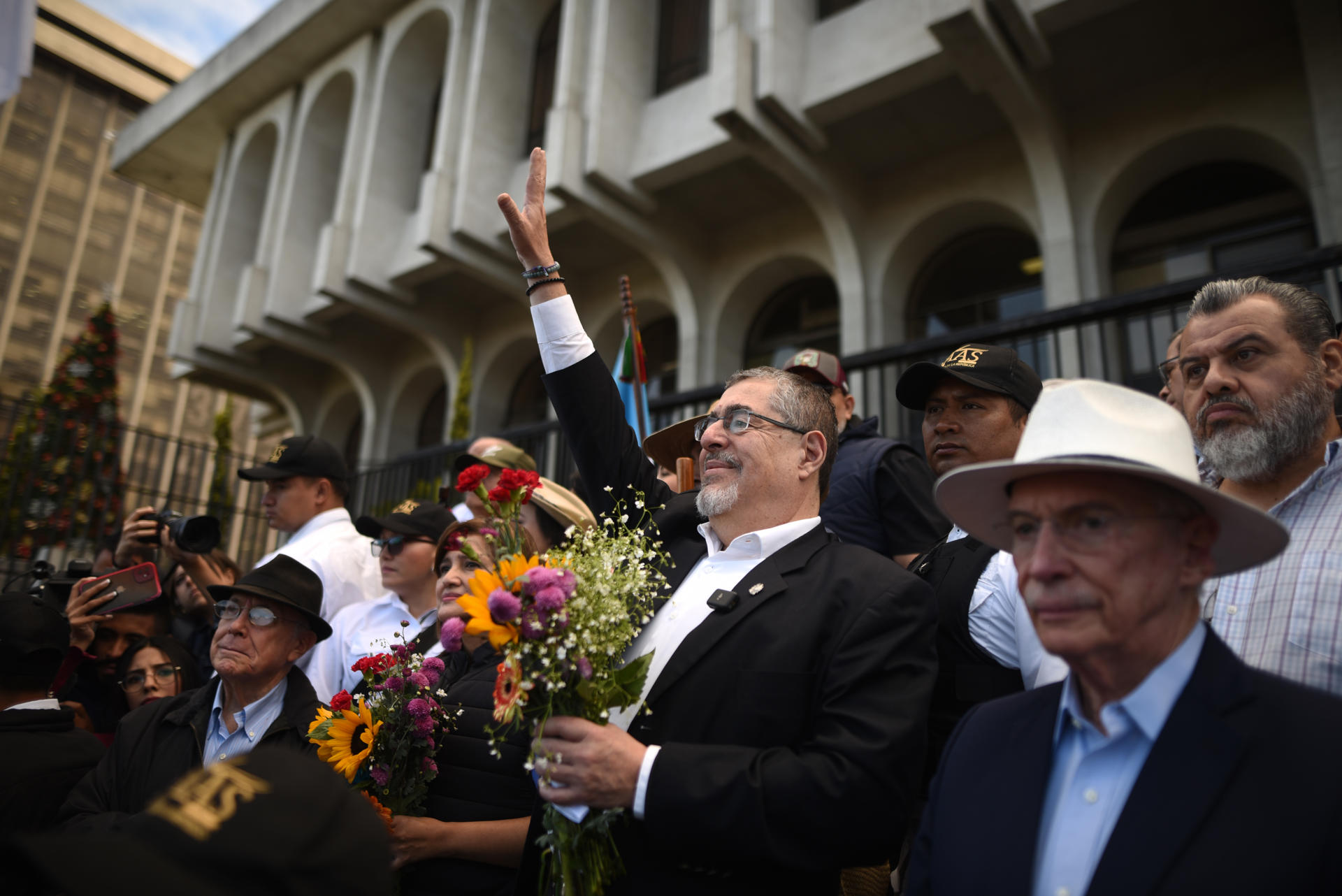 La Fiscalía de Guatemala lanza su ataque final contra el presidente electo Arévalo de León