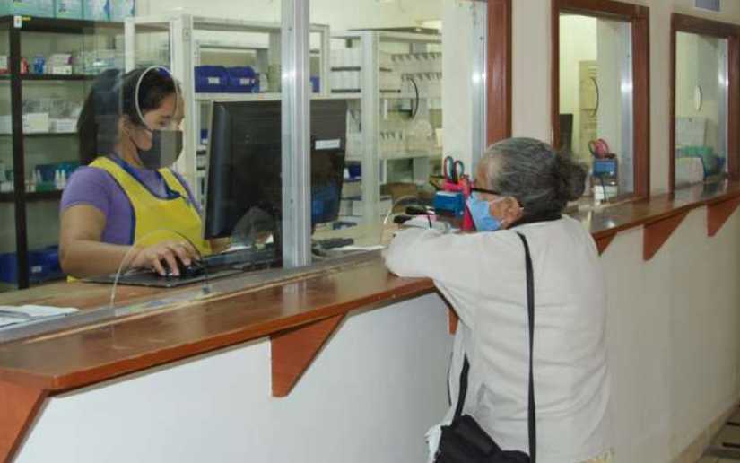 Asegurados y jubilados denuncian desabastecimiento en las clínicas del INSS