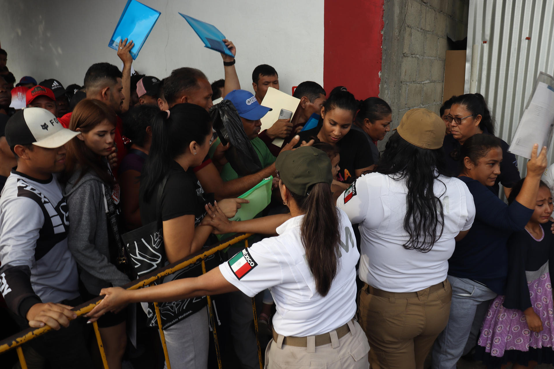Activistas denuncian que la frontera sur de México se ha vuelto un «tapón» de migrantes