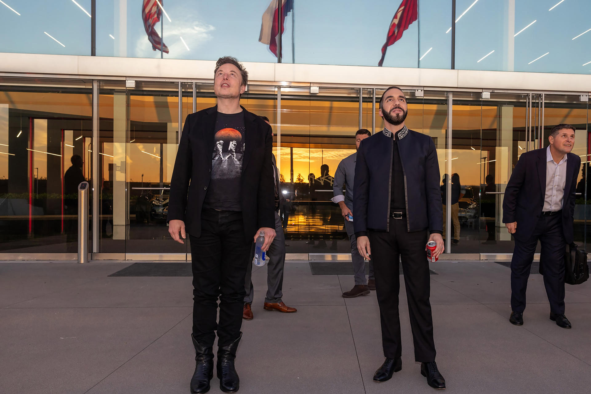 El presidente de El Salvador, Nayib Bukele, se reúne con el magnate Elon Musk