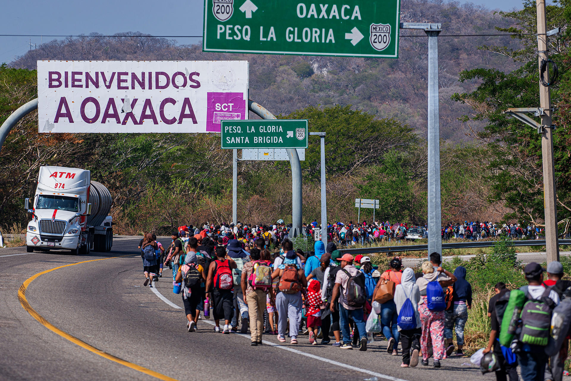 Miles de migrantes de la caravana se reagrupan para avanzar por el sur de México
