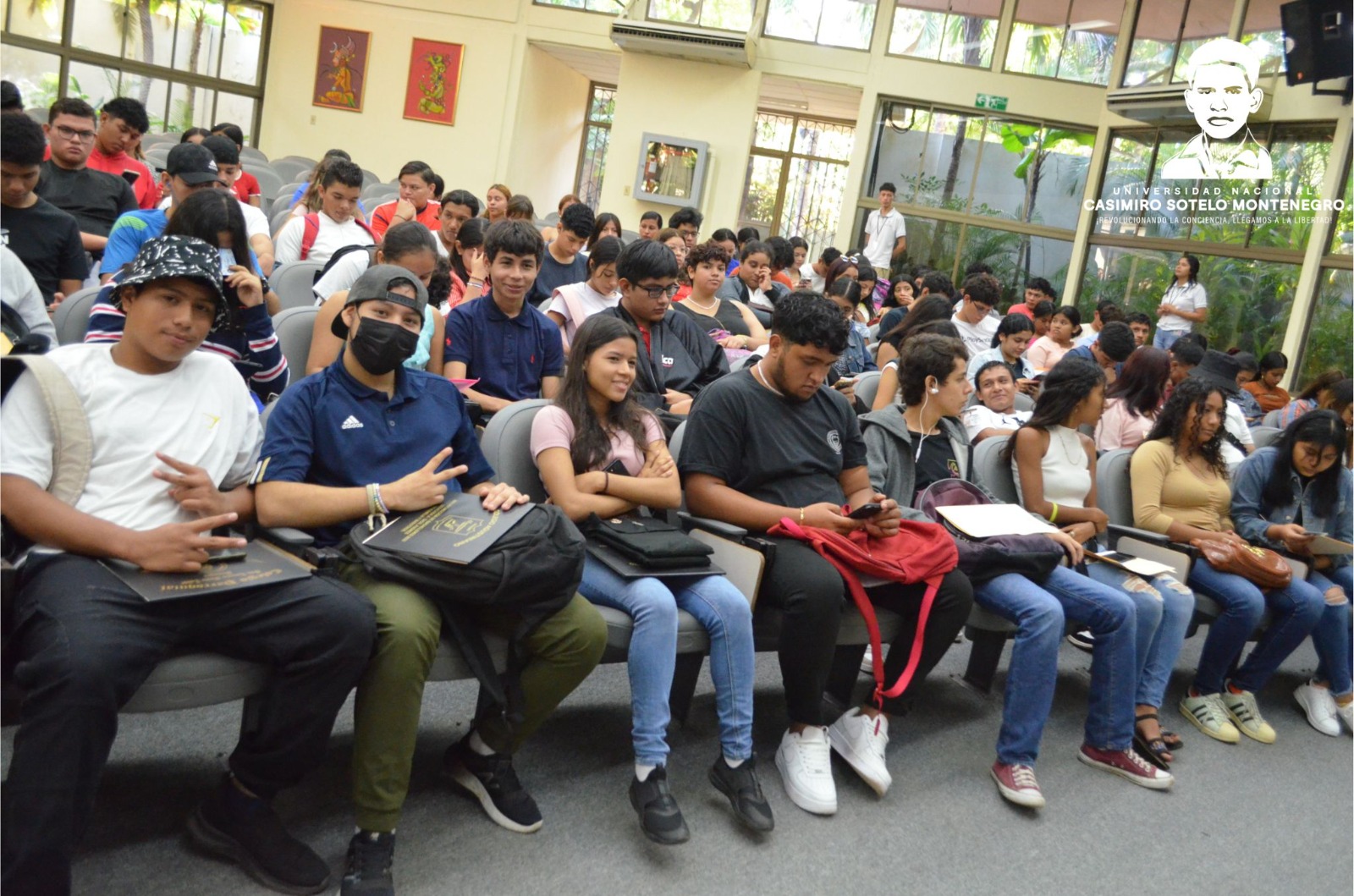 La Universidad Casimiro Sotelo confirma el inicio de clases para el 15 de enero con menos de la mitad de docentes que tenía la UCA