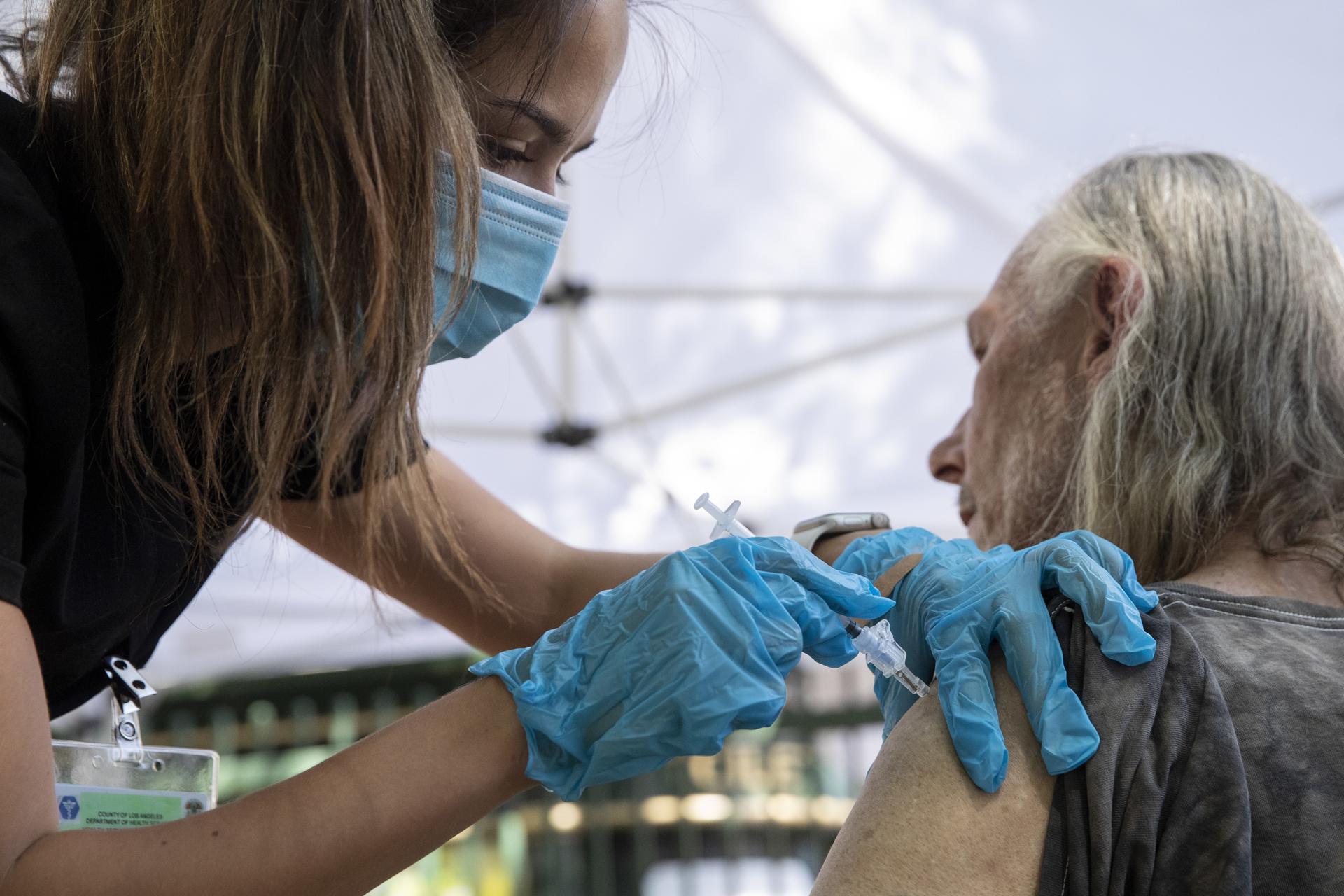 La OMS advierte que la pandemia de covid no ha terminado, con aún miles de hospitalizados
