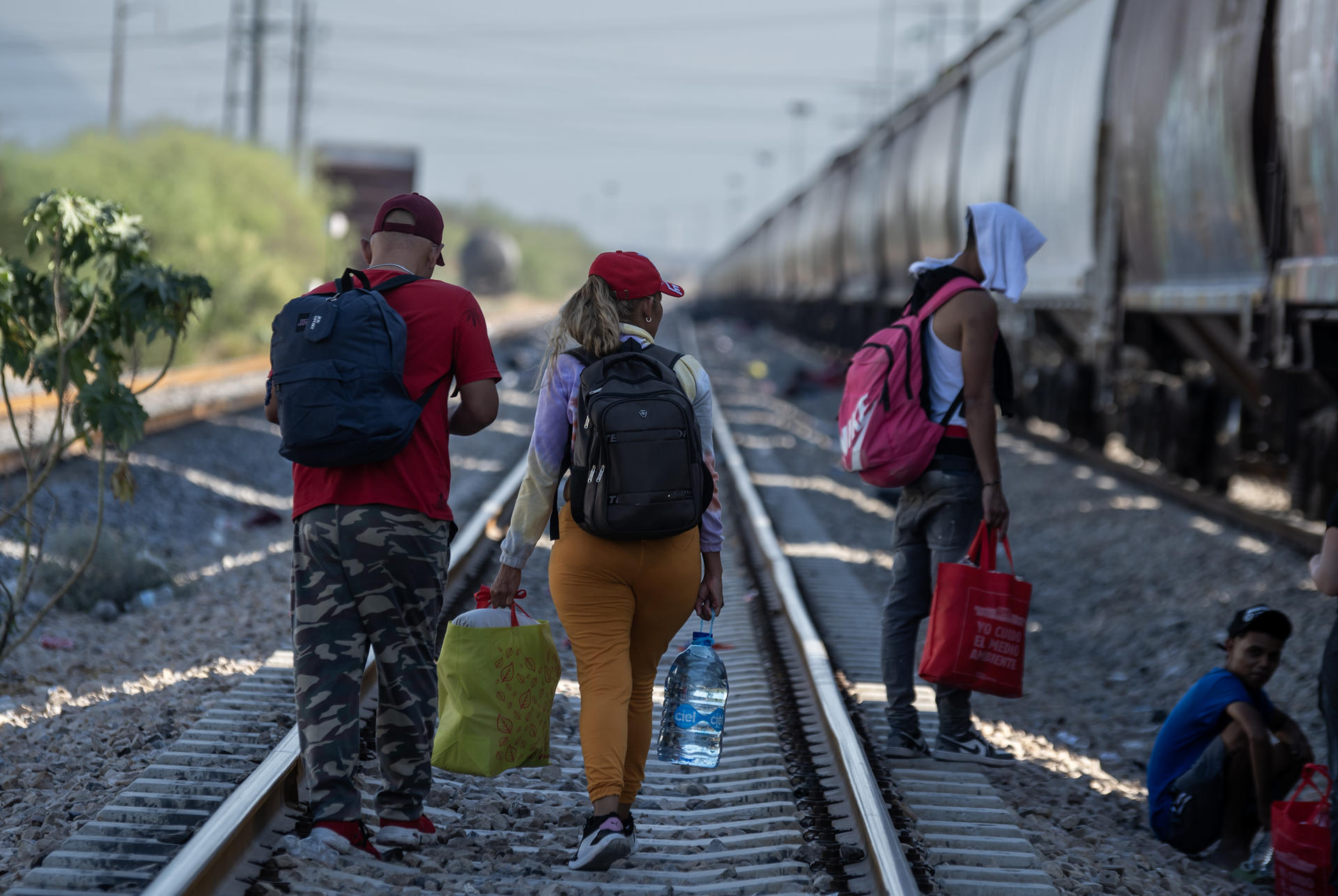 Nicaragüenses entre 700 migrantes abandonados por traficantes en México