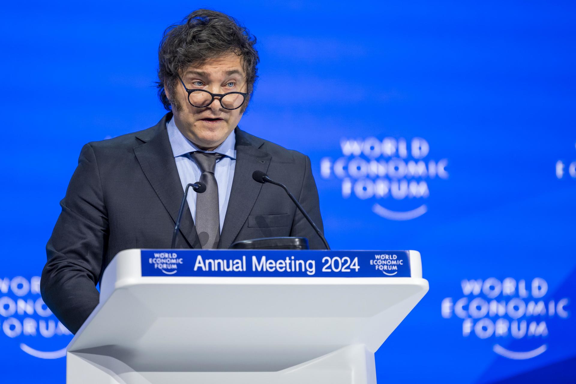 Milei llamó “héroes” a empresarios en Davos y afirmó que el “Estado es el problema” 