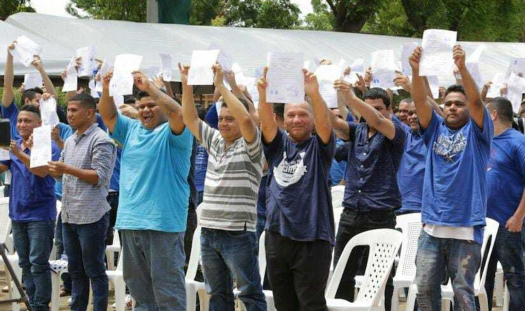 El régimen libera a 1.000 presos comunes y suman 4.700 en lo que va de año