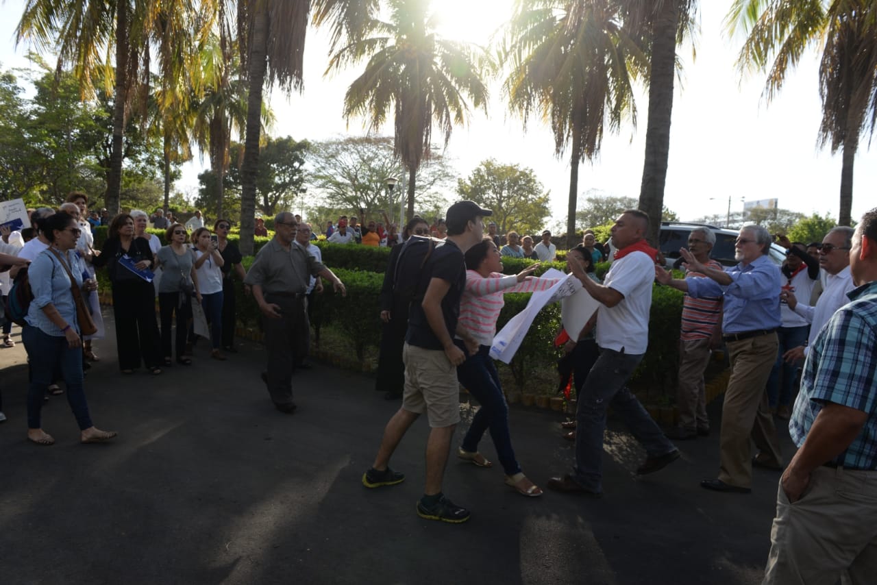 SIP condena agresiones de turbas orteguistas contra periodistas en Nicaragua