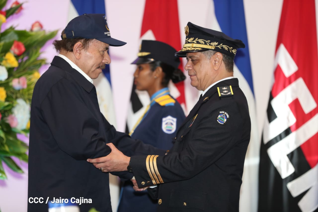 Sanción a Policía es certero golpe al régimen Ortega-Murillo