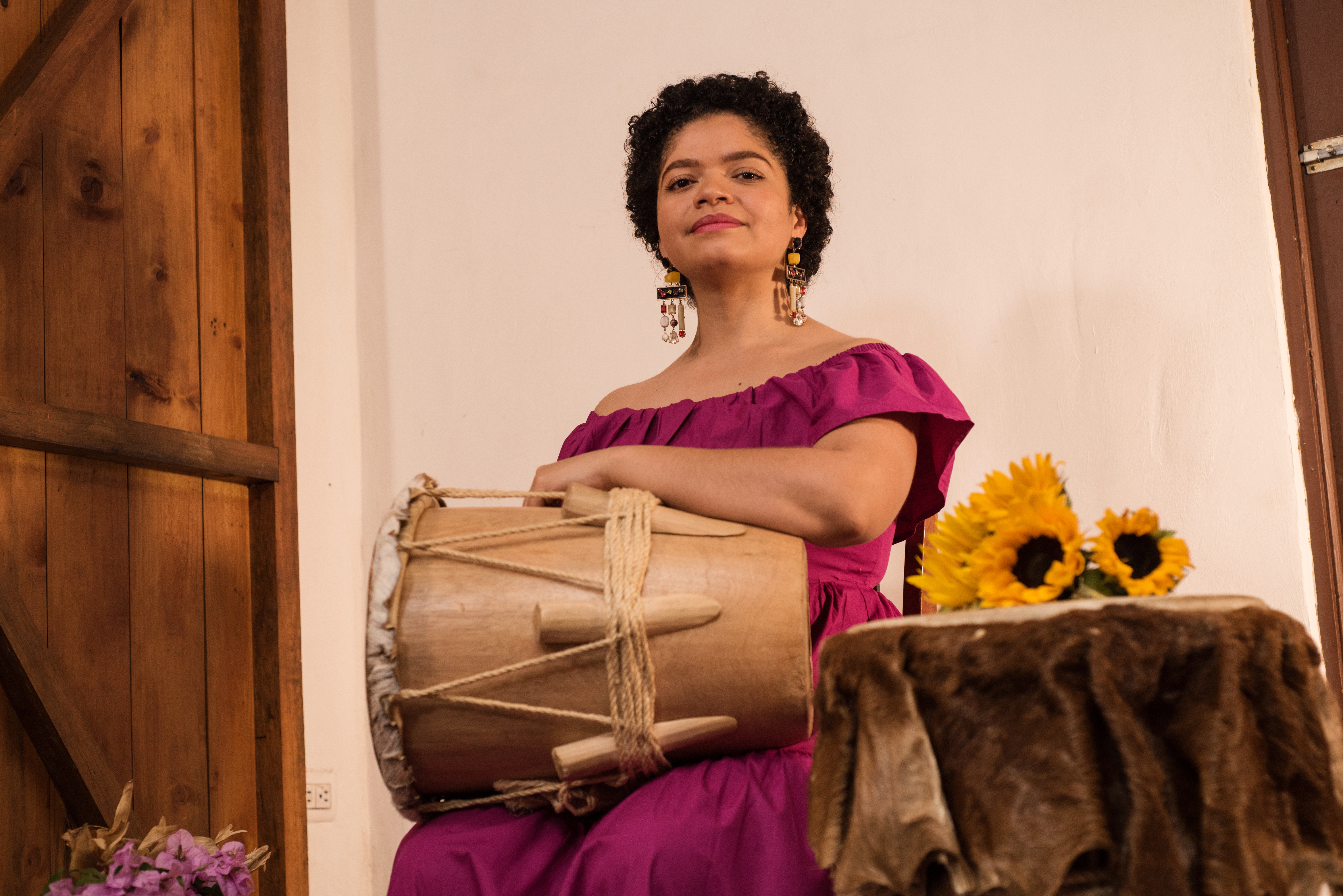 Ceshia Ubau lanza «Melodía Sagrada», un canto a los migrantes que invita a la integración