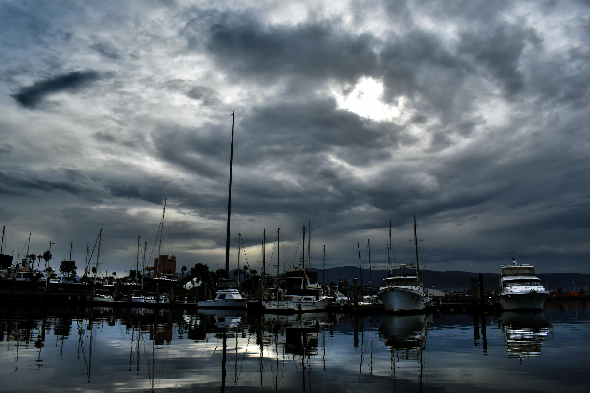 California se prepara para recibir la tormenta «más grande» del invierno