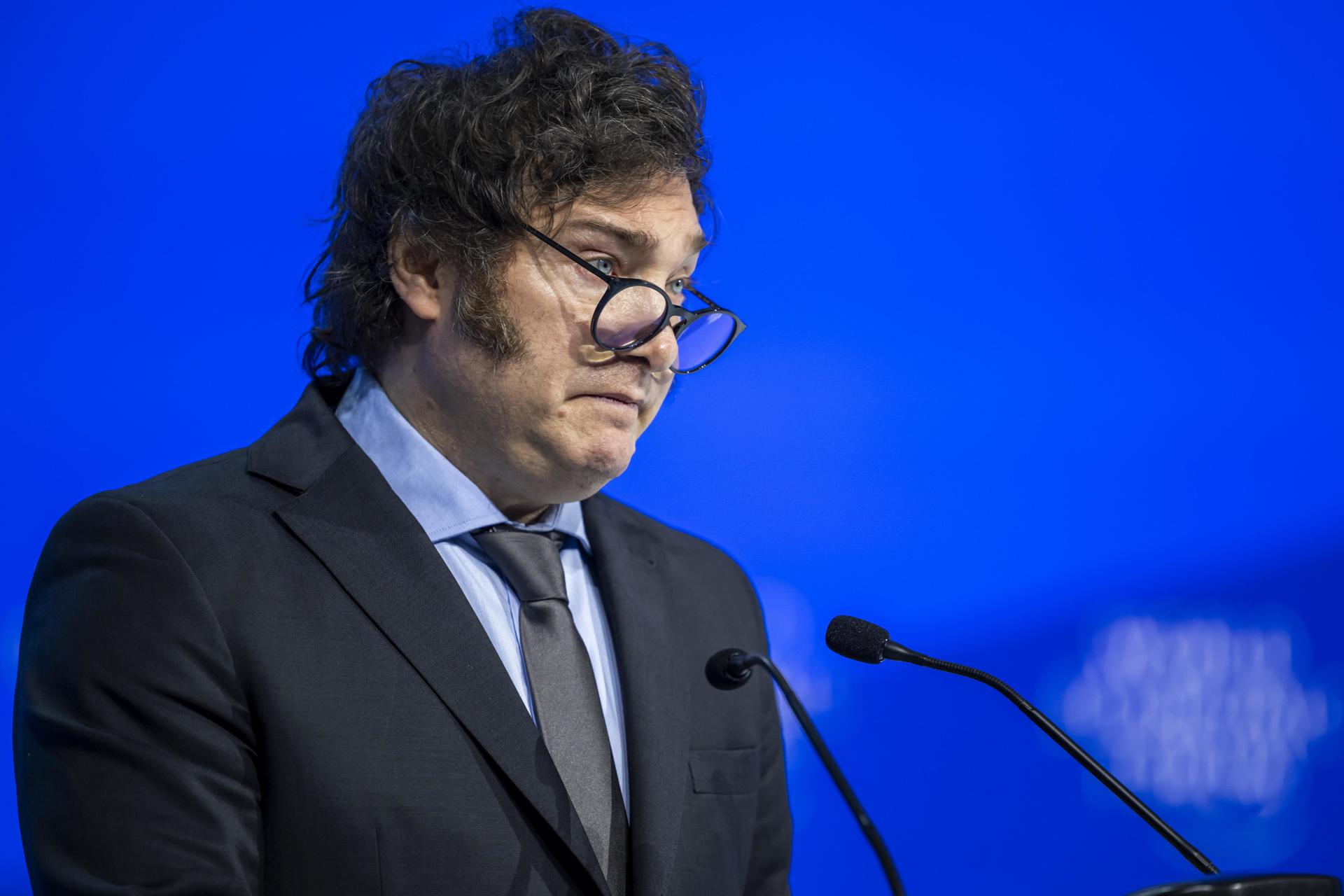 Milei despide a dos altos cargos ligados a gobernadores considerados «traidores» por él