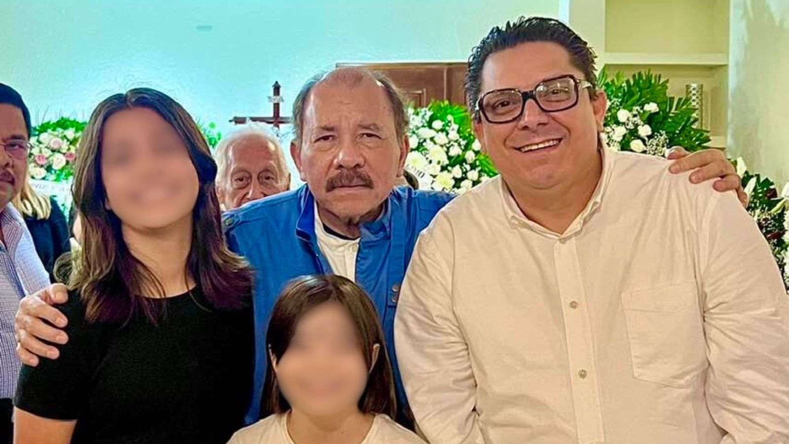 Daniel Ortega reaparece en una vela tras 46 días aislado en El Carmen