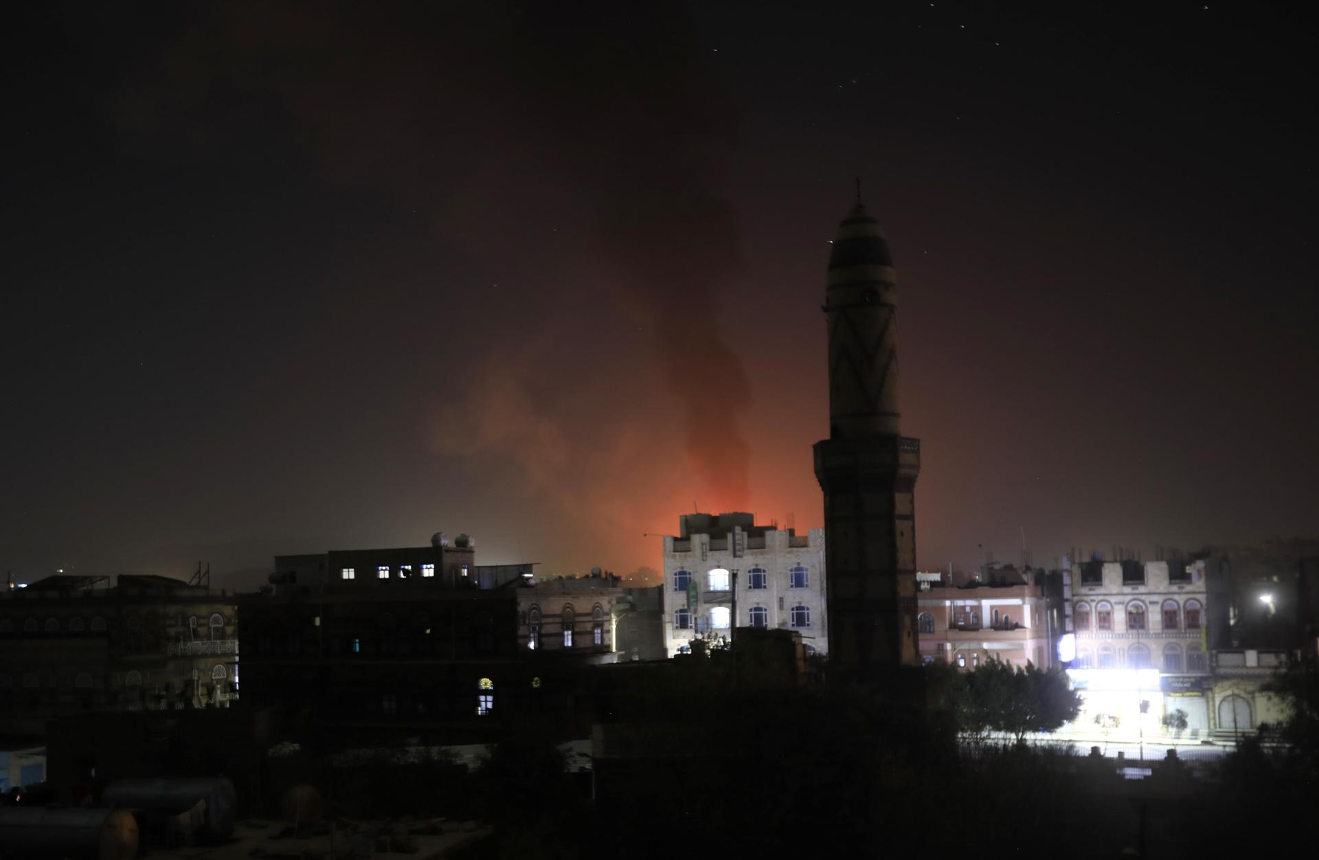 Estados Unidos y el Reino Unido bombardean por cuarta vez a los hutíes de Yemen