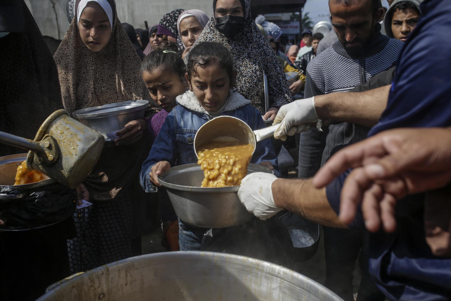Egipto, Catar y Jordania condenan ataque «inhumano» de Israel con 100 muertos en Gaza