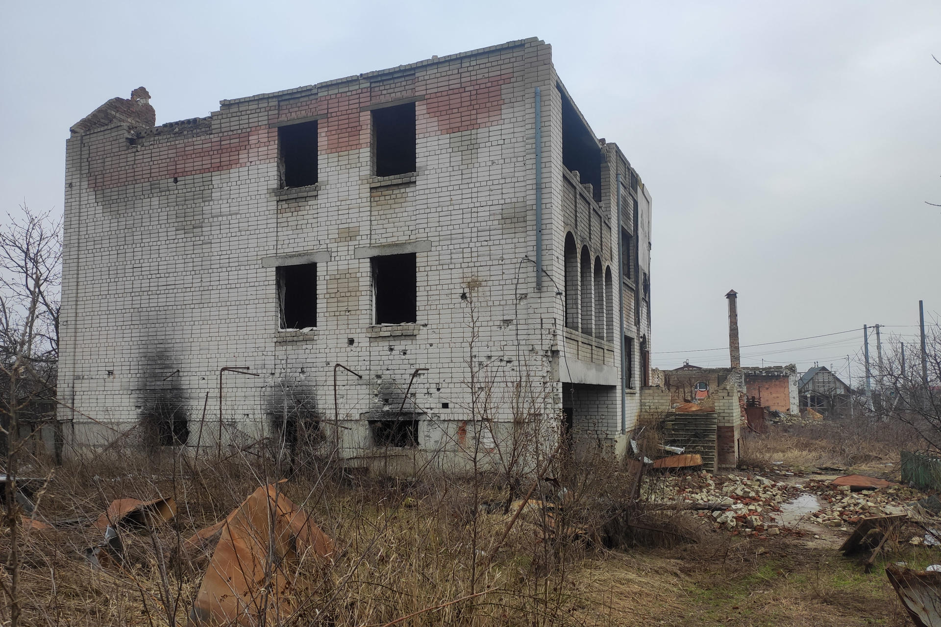 Ucrania se enfrenta a la monumental tarea de reconstruir miles de viviendas destruidas