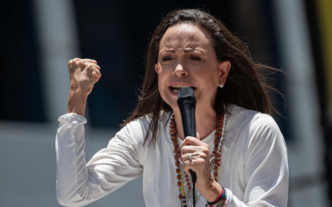 Machado: «González Urrutia luchará desde afuera y yo lo seguiré haciendo aquí»