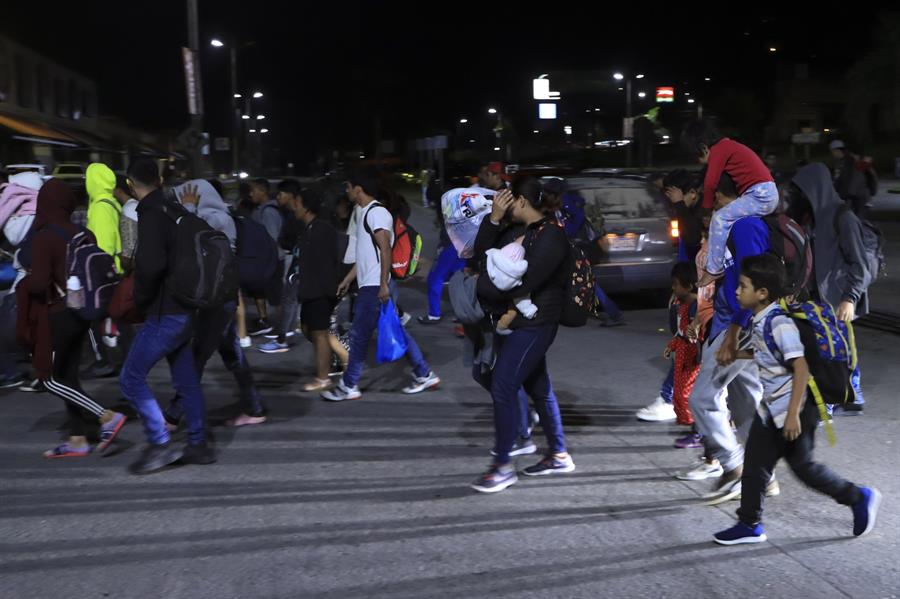 Unos 87.800 migrantes, la mitad venezolanos, cruzaron Honduras en dos meses, un 125% más