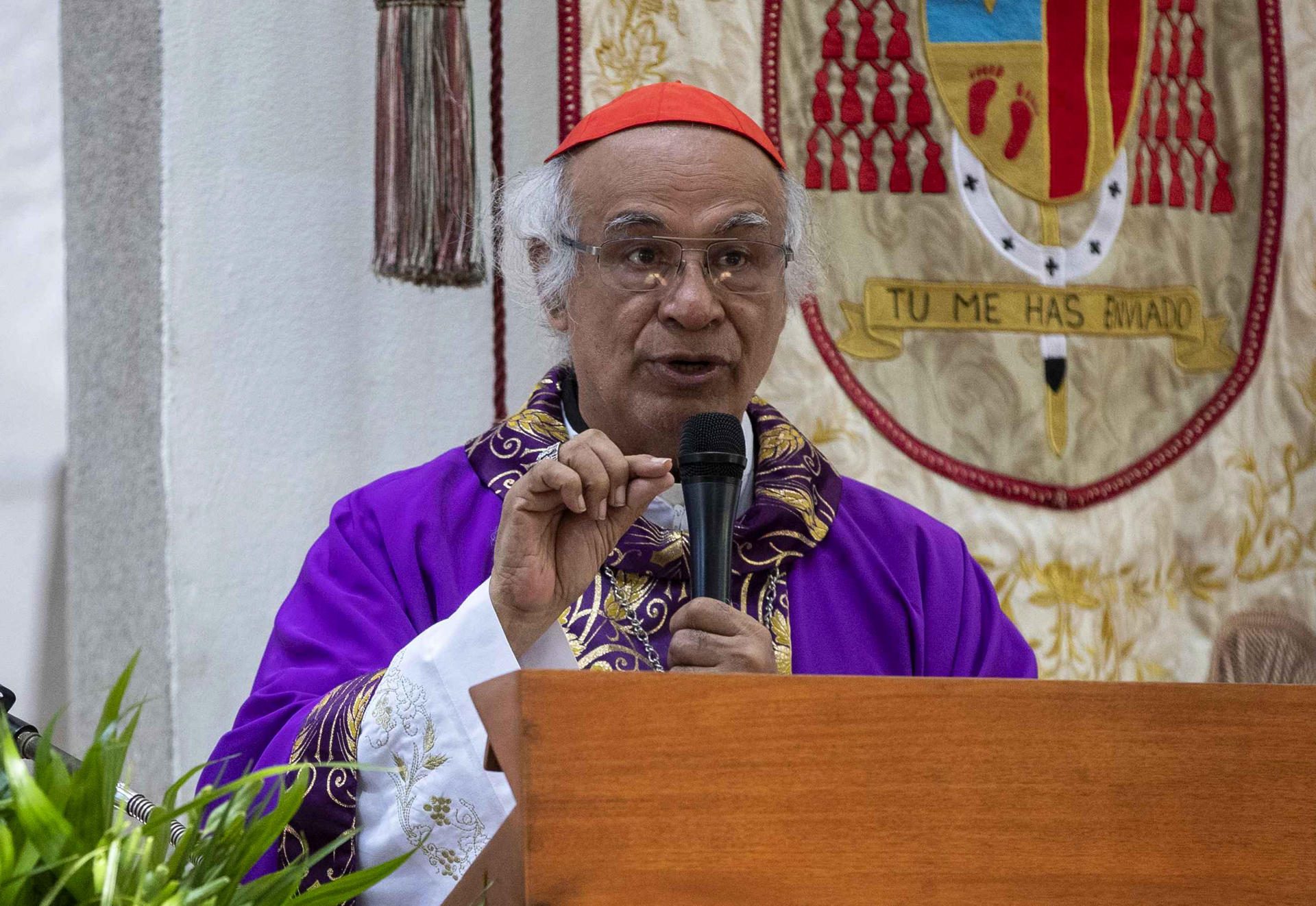 El cardenal Brenes exhorta a la iglesia católica a resistir este periodo de prueba