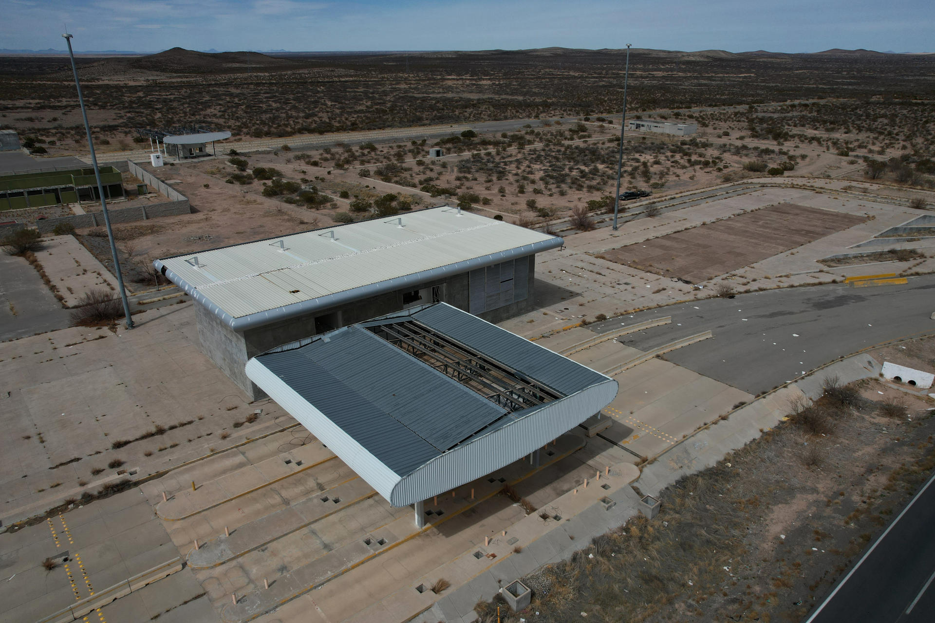 México alista nueva estación migratoria tras incendio en Ciudad Juárez que dejó 40 muertos