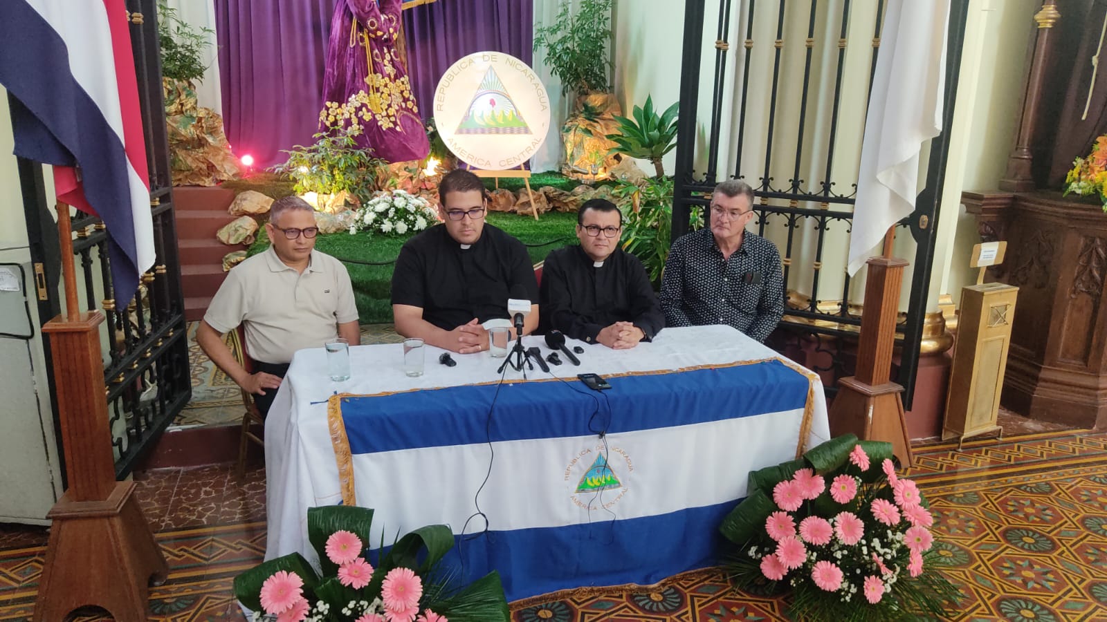 Padre Uriel Vallejos realizará un viacrucis por los migrantes nicaragüenses en Costa Rica