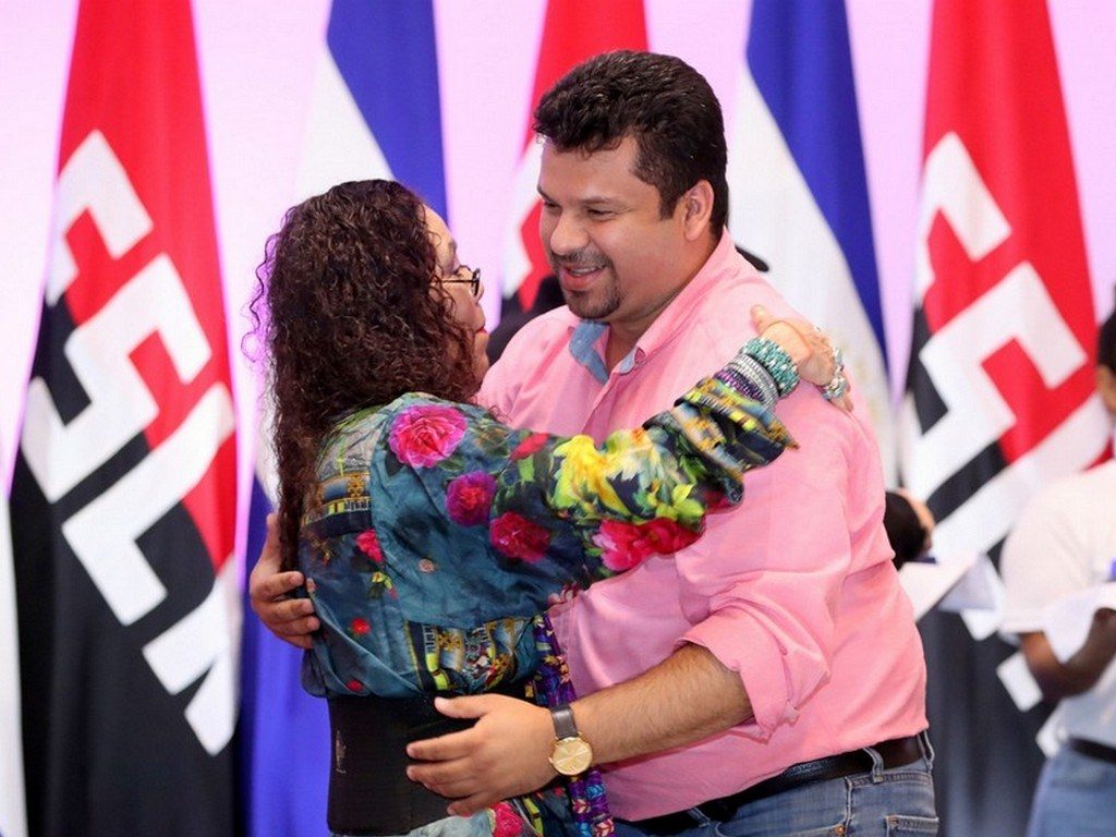 Los pleitos orteguistas en las alcaldías develan otro zarpazo de Murillo: Fidel Moreno ahora es el «jefe de los alcaldes»
