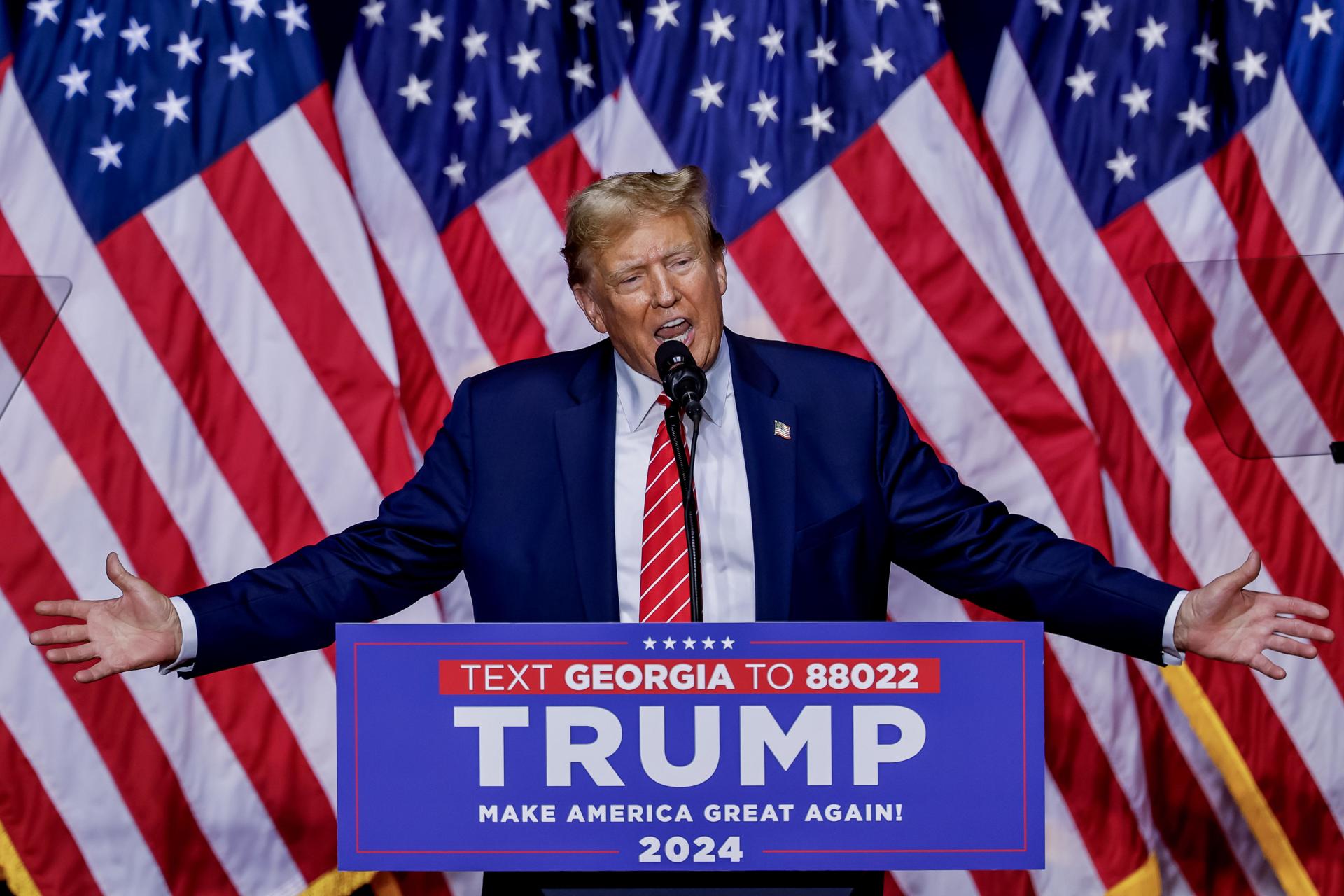Un juez en el estado de Georgia archiva seis cargos contra el expresidente de EE.UU. Donald Trump