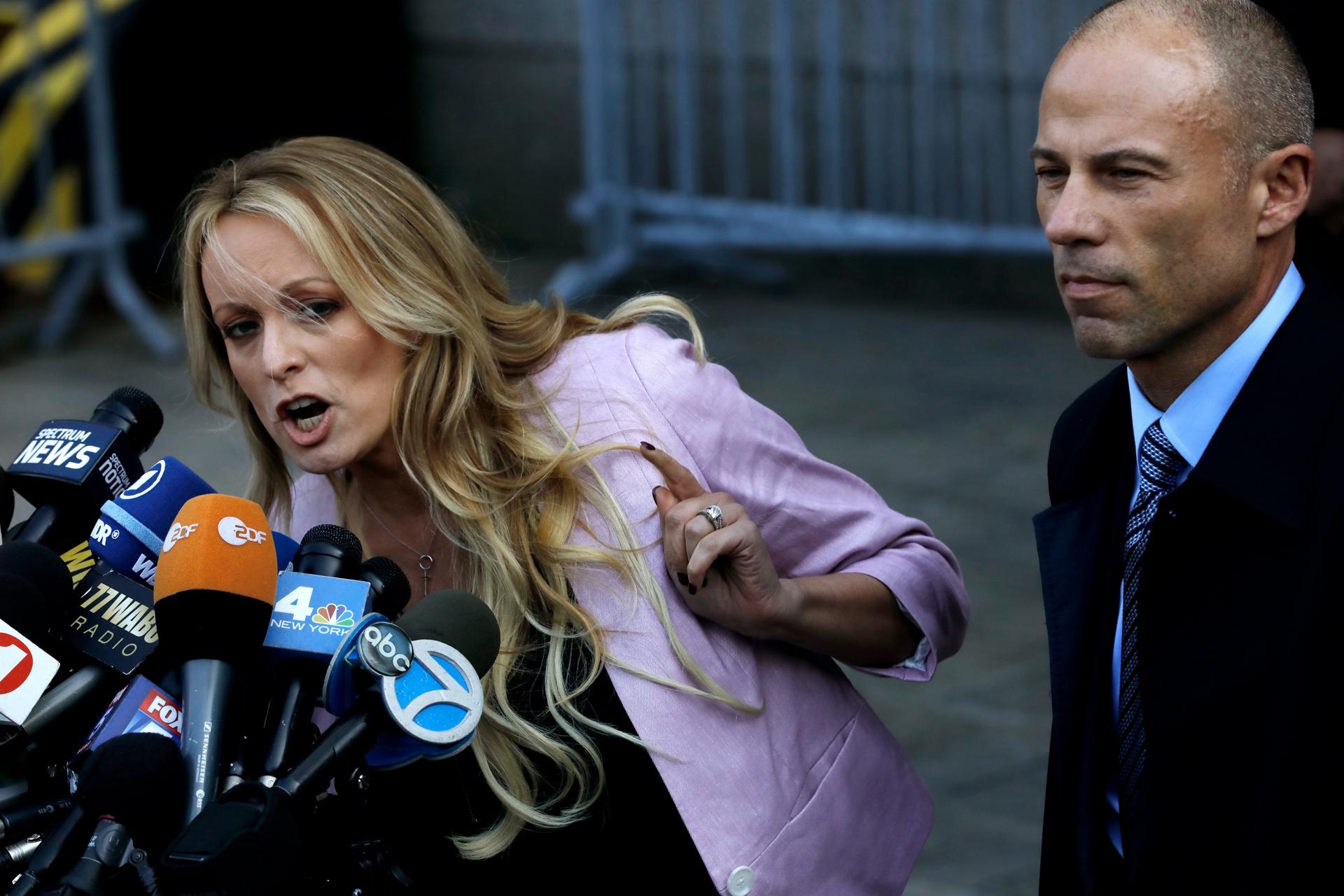 Fiscalía de Nueva York propone aplazar 30 días el juicio penal de Trump por pagos a actriz