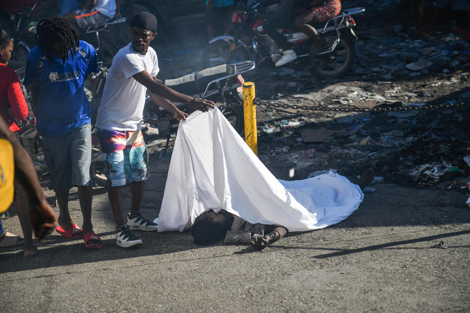 Hallan doce cadáveres en la capital haitiana en medio de la espiral de violencia