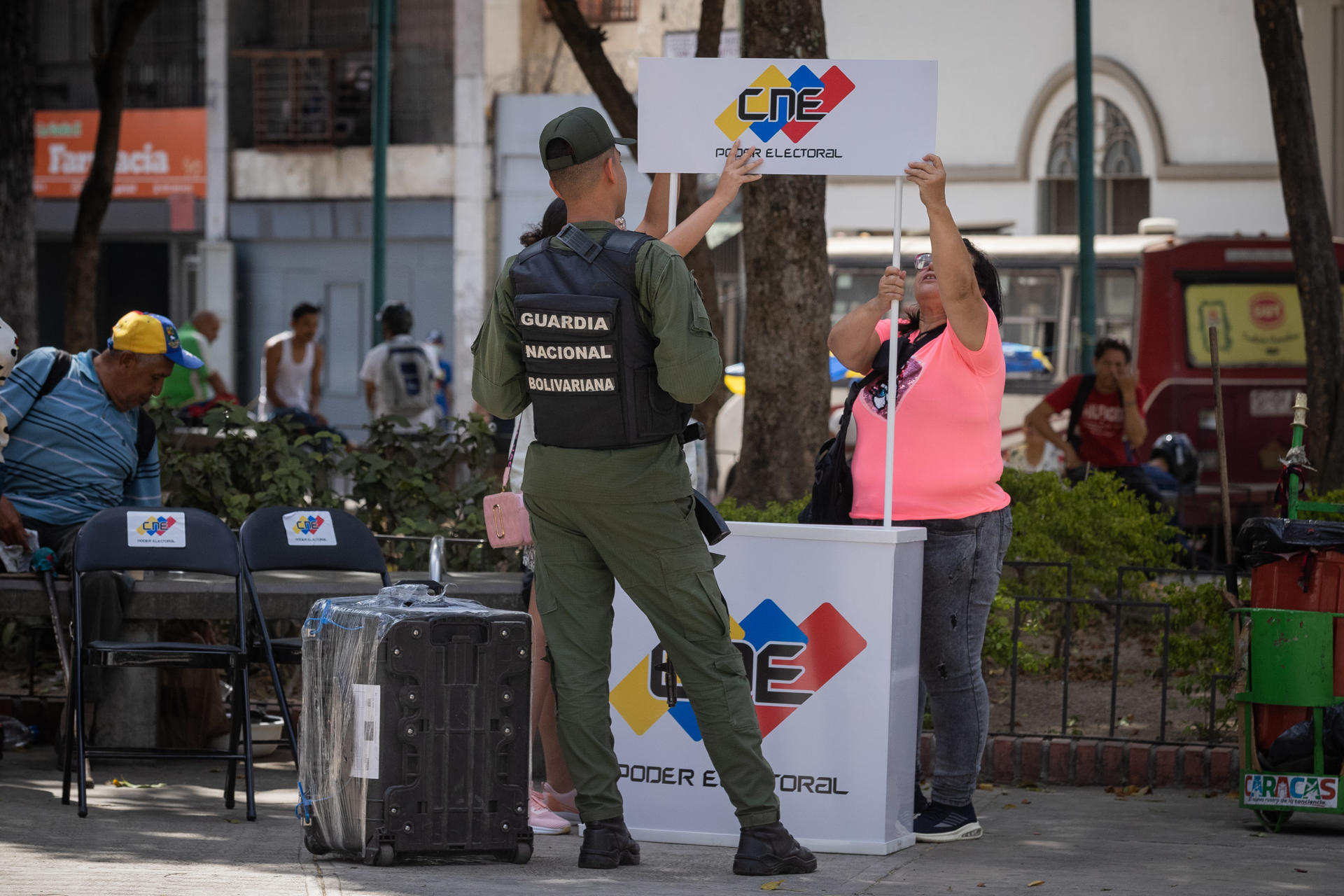 El Consejo Nacional Electoral venezolano comienza proceso de inscripción de votantes para presidenciales
