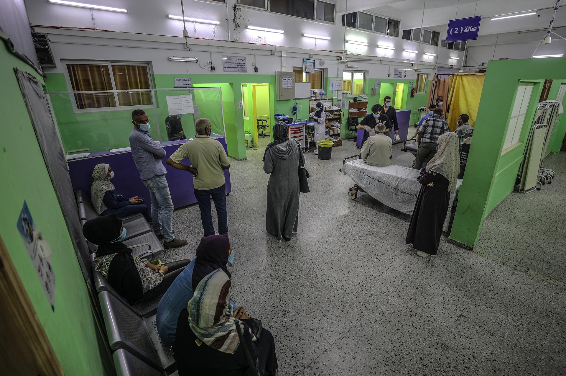 El asedio israelí continua en el Hospital Shifa y complica una tregua en Gaza