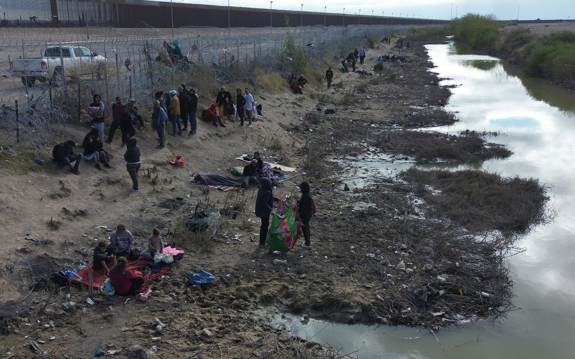 Claves de la polémica ley antimigrante SB4 de Texas, una de las más radicales en la historia de Estados Unidos