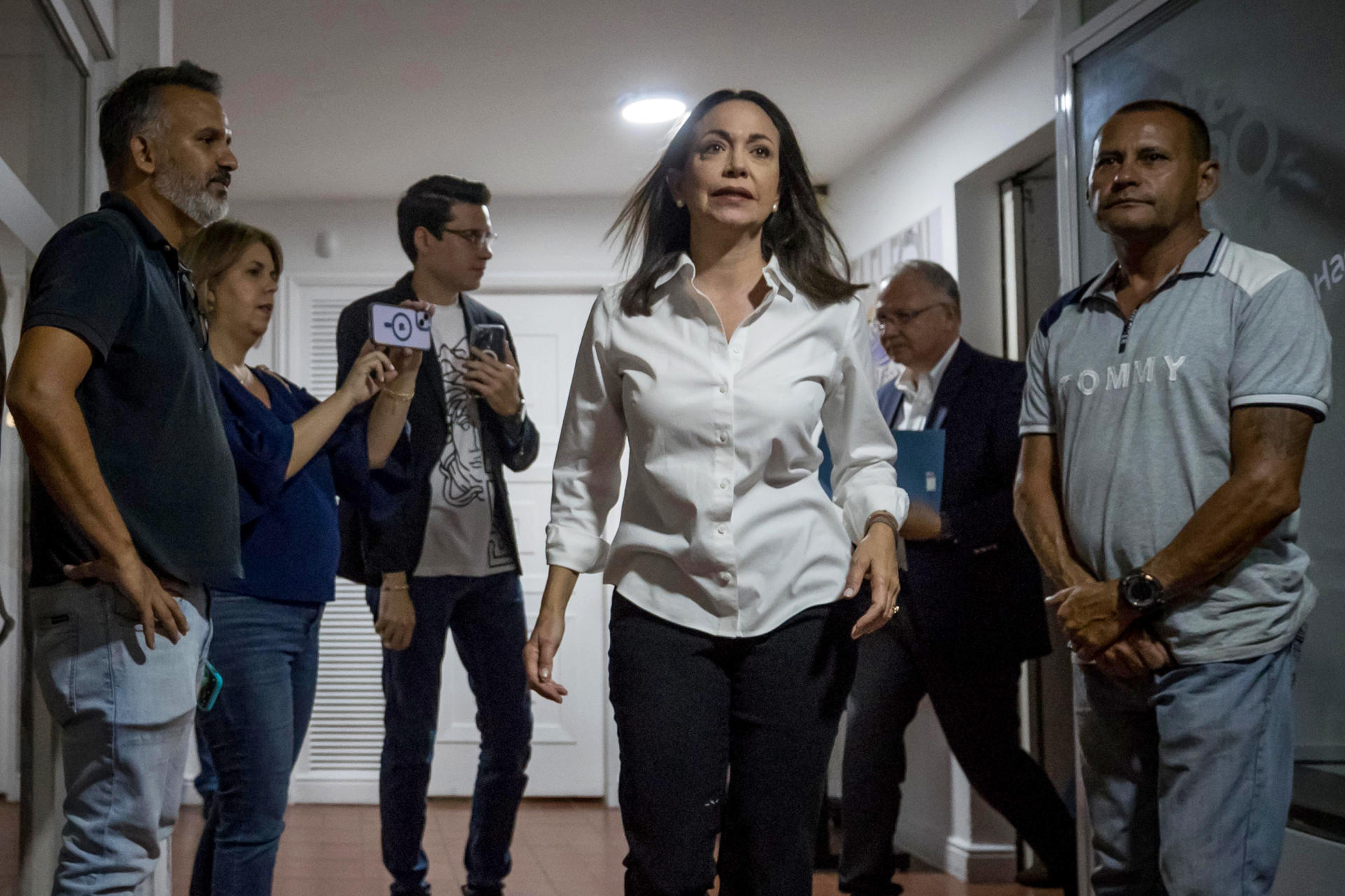 María Corina Machado responsabiliza a Maduro por la «brutal represión» contra su partido