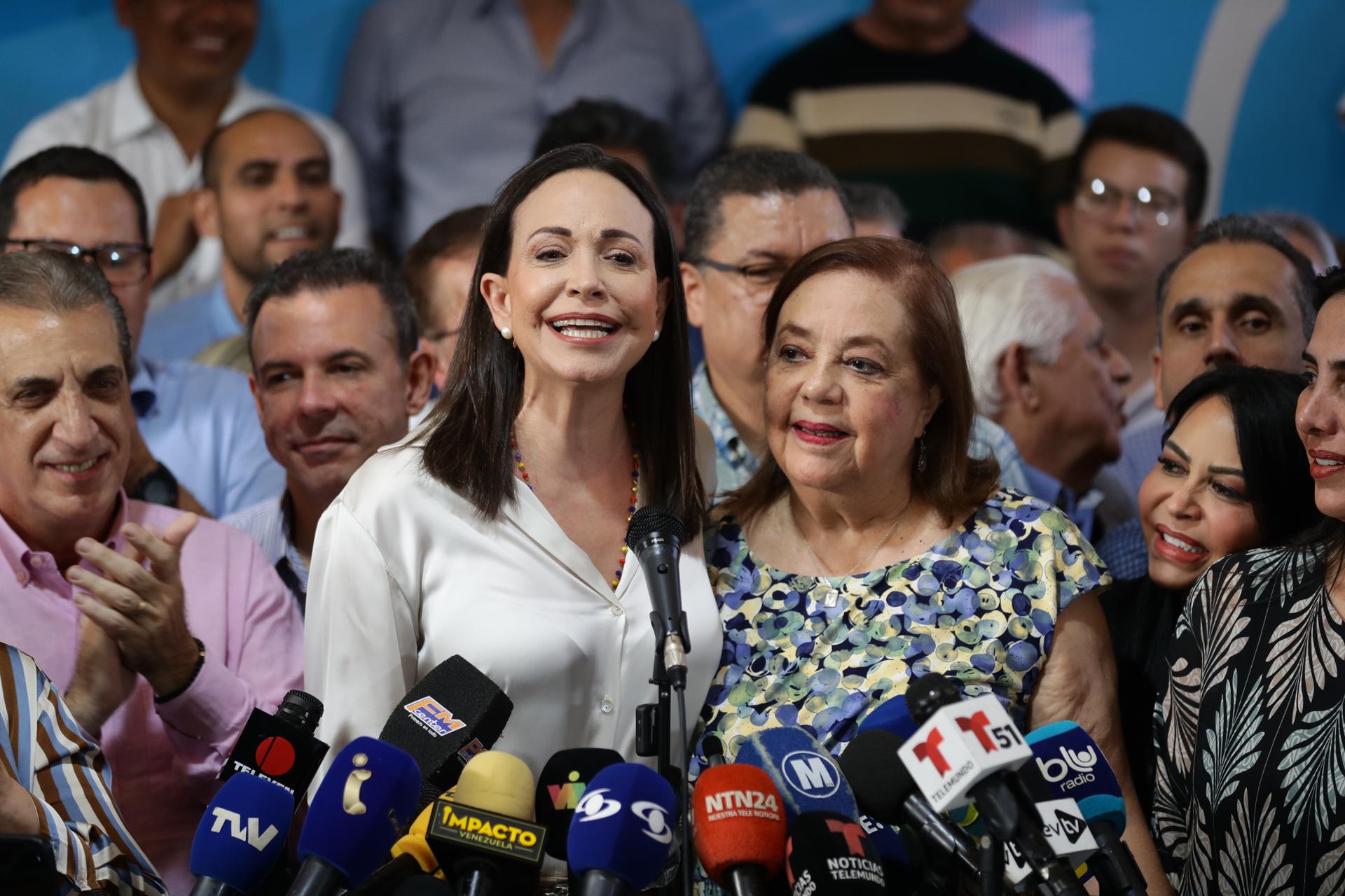 María Corina Machado alerta de «maniobra» para «impedir la inscripción» de su candidata