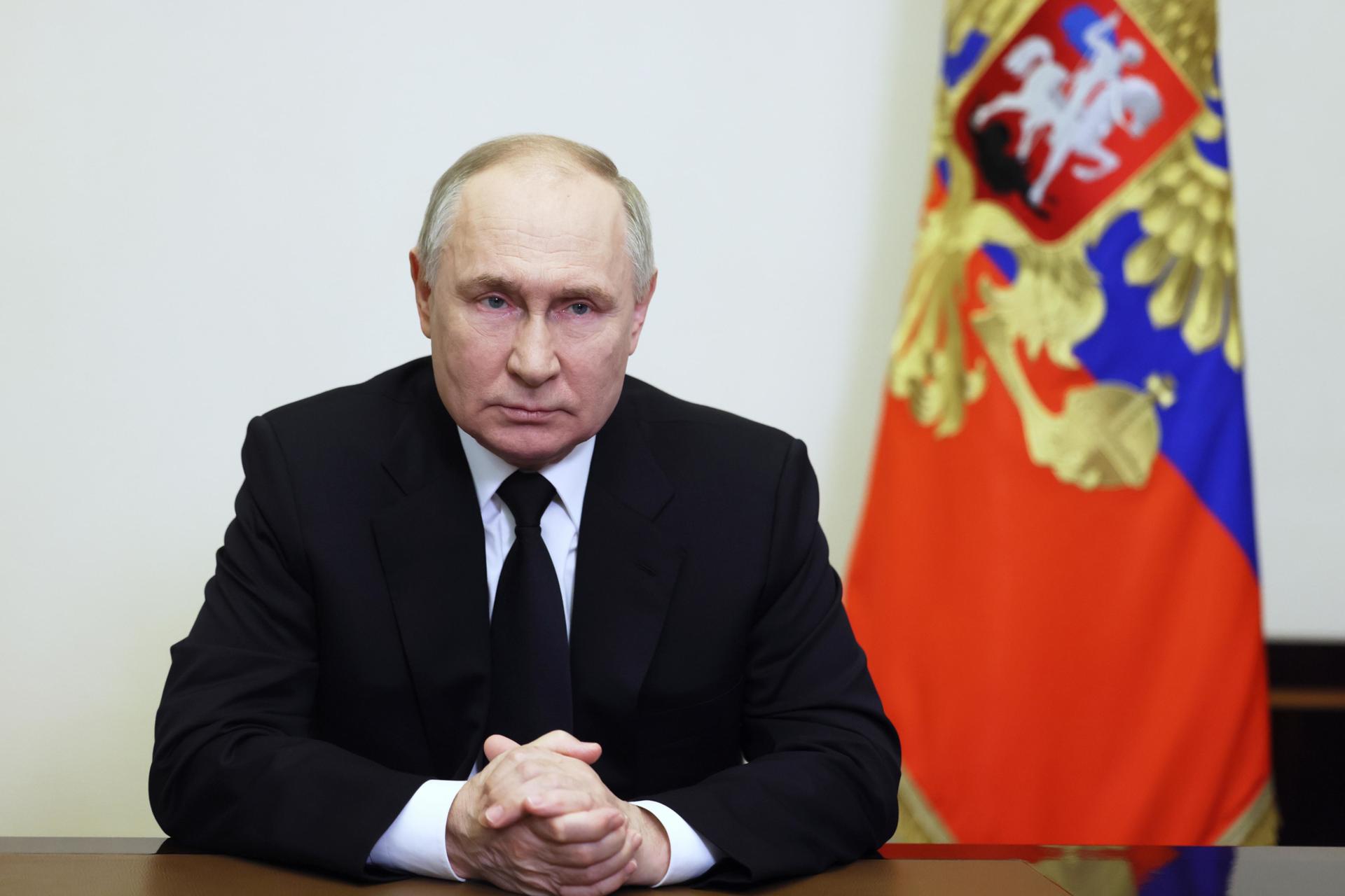 Putin promete vengar a víctimas de atentado del Estado Islámico que superan ya el centenar