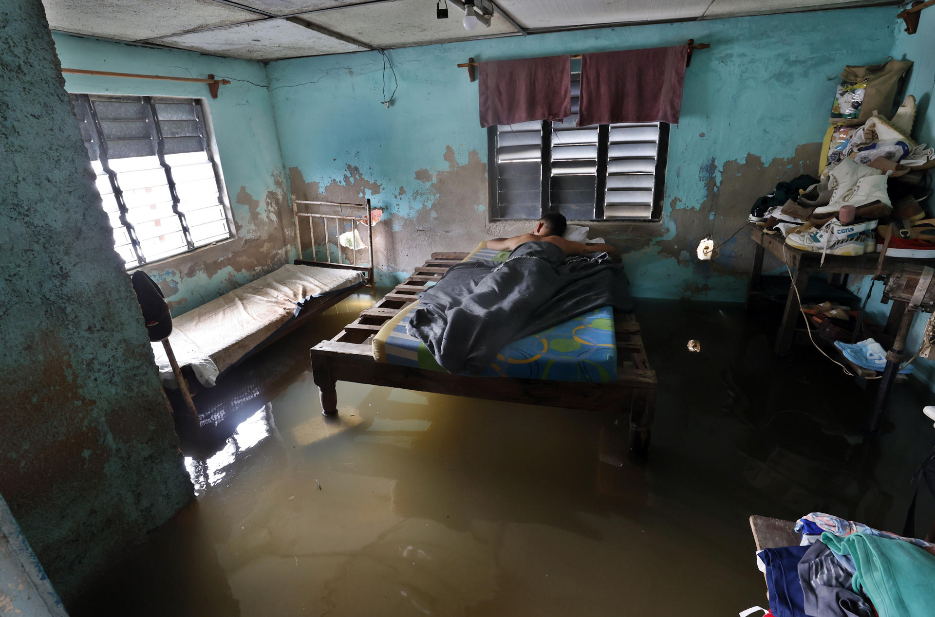 Las lluvias del huracán Milton dejan inundaciones moderadas en el occidente cubano