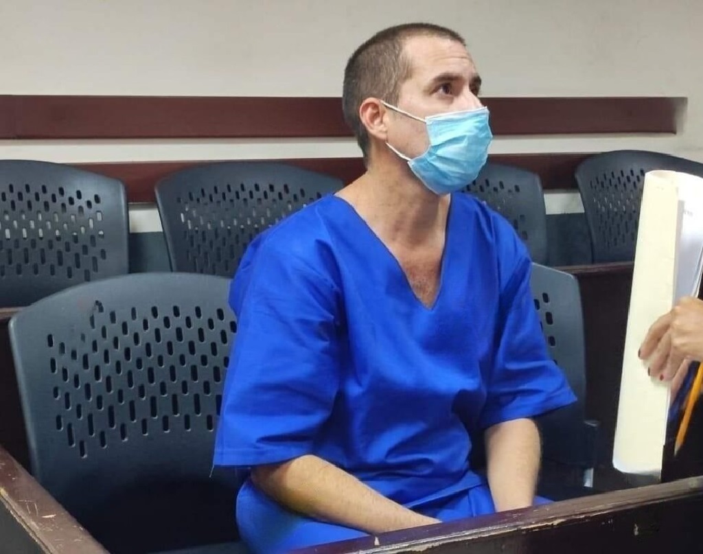 Piden cadena perpetua para hombre que mató a su madre en Villa Fontana