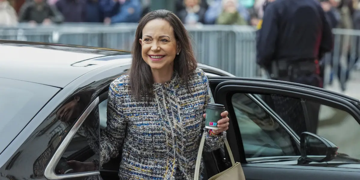 María Corina Machado se fracturó una vértebra en su viaje a Oslo, según un medio noruego