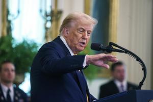 Trump acusa al WSJ de publicar una carta «falsa» a Epstein: «No son mis palabras»