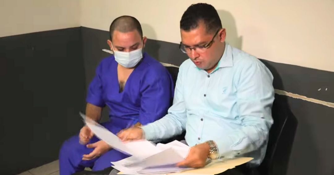 Médico es acusado por violar a joven de 18 años en consultorio de Managua