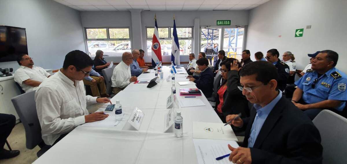 Nicaragua y Costa Rica bajan tensiones y acuerdan luchar contra el coronavirus