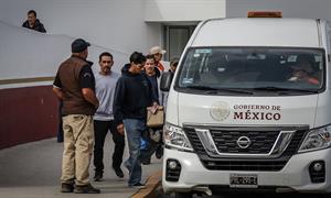 Demandan al Gobierno Trump para detener las «expulsiones aceleradas» de inmigrantes