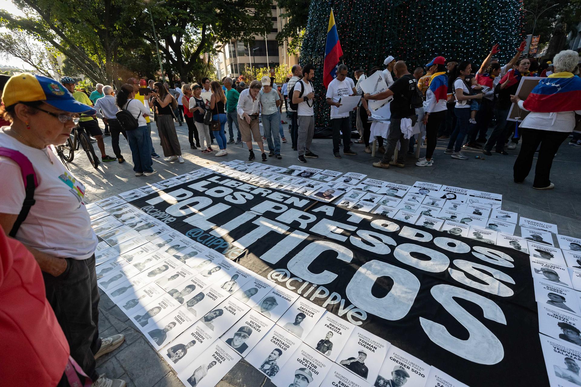 Trasladan en Venezuela a unos 190 «presos políticos» detenidos tras elecciones, dicen ONG